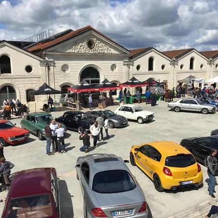 Beautifully Renovated On Place New York Frühstückspension